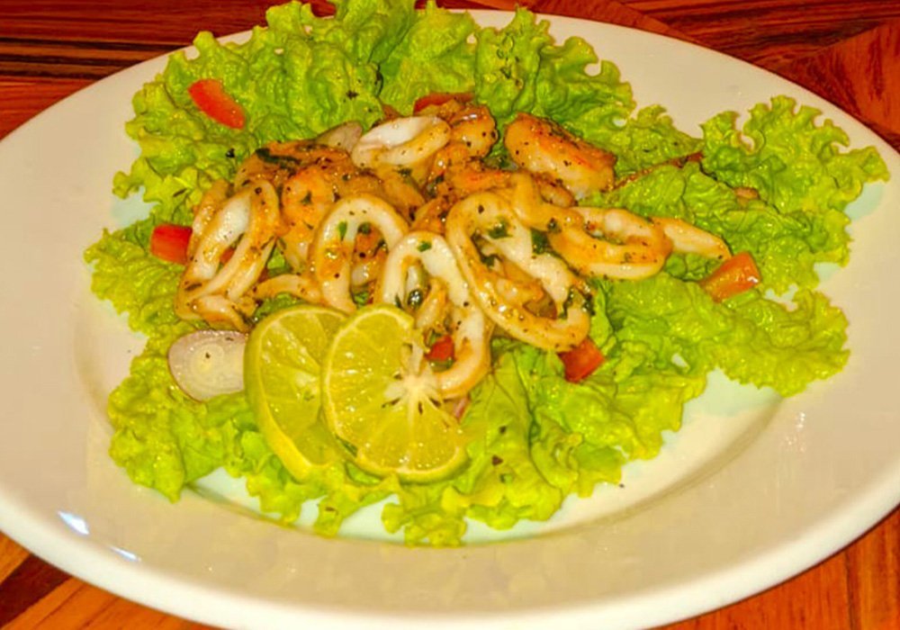Pan-Seared Squid with Garlic and Parsley