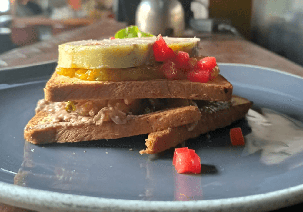 Milles-feuilles de foie gras aux fruits caramélisés